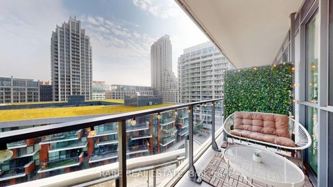 Photo 12 at 905 - 50 Bruyeres Mews, Niagara, Toronto
