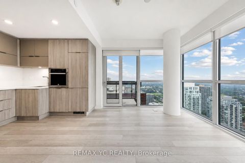 Photo 7 at 3708 - 39 Roehampton Avenue, Mount Pleasant West, Toronto