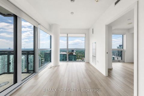 Photo 9 at 3708 - 39 Roehampton Avenue, Mount Pleasant West, Toronto