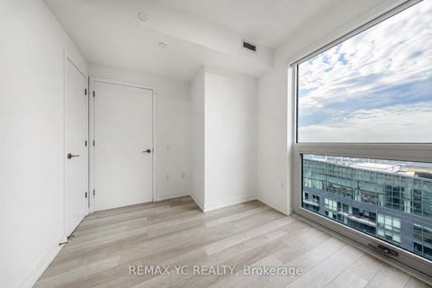 Photo 20 at 3708 - 39 Roehampton Avenue, Mount Pleasant West, Toronto