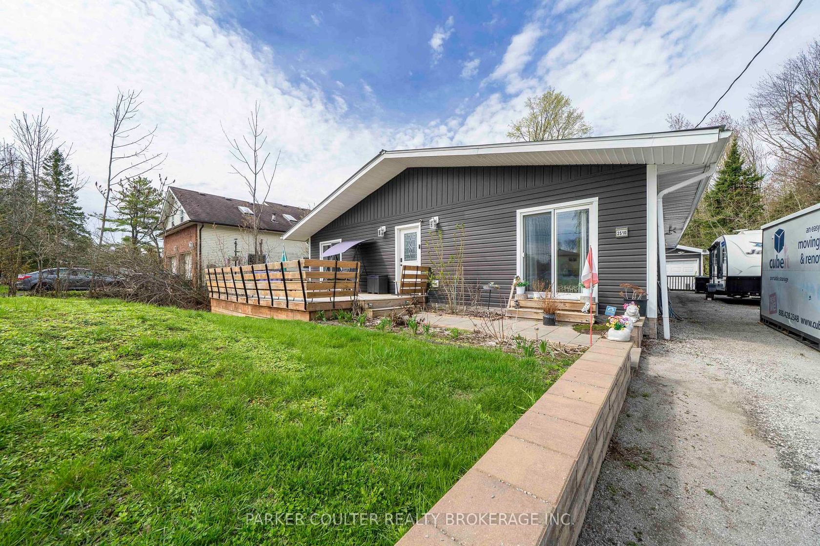 2510 25 Side Road, Alcona, Innisfil photo number 2