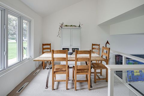 Photo 6 at 16 Burdock Lane, Don Mills, Toronto