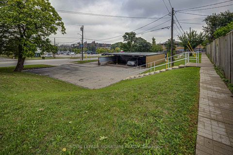 Photo 19 at 16 Burdock Lane, Don Mills, Toronto