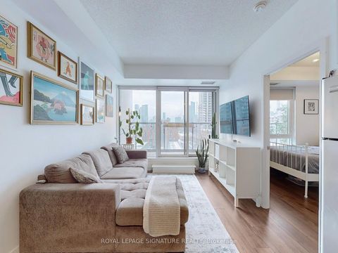 Photo 5 at 1002 - 260 Sackville Street, Regent Park, Toronto