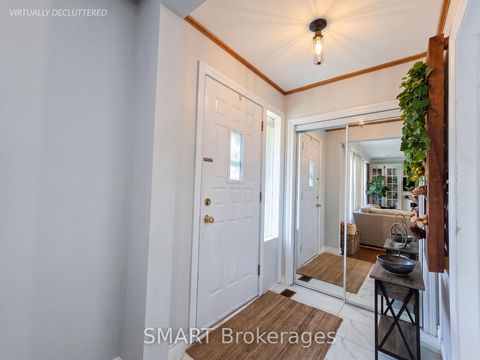 Photo 4 at 482 Ruth Avenue, Newtonbrook East, Toronto