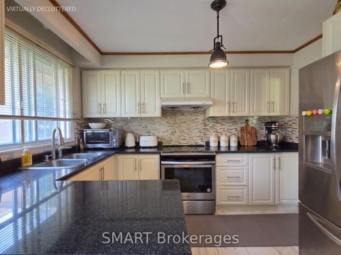 Photo 9 at 482 Ruth Avenue, Newtonbrook East, Toronto