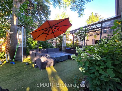 Photo 26 at 482 Ruth Avenue, Newtonbrook East, Toronto