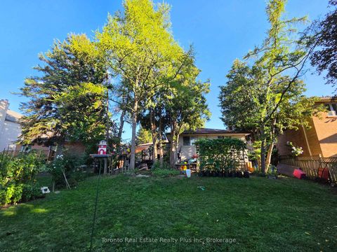 Photo 39 at 482 Ruth Avenue, Newtonbrook East, Toronto