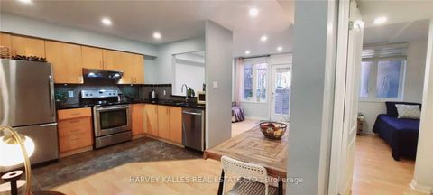 Photo 7 at 220 - 28 Douro Street, Niagara, Toronto