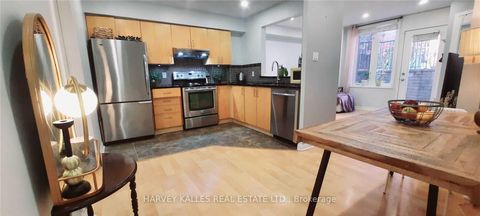 Photo 10 at 220 - 28 Douro Street, Niagara, Toronto