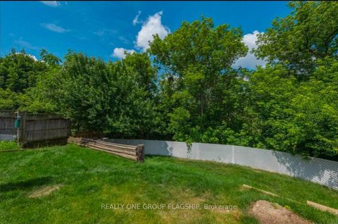 Photo 1 at 12 Azalea Court, Humbermede, Toronto