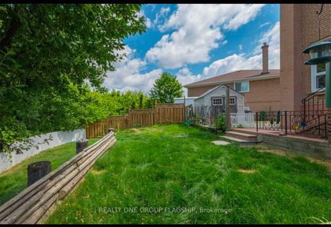 Photo 4 at 12 Azalea Court, Humbermede, Toronto