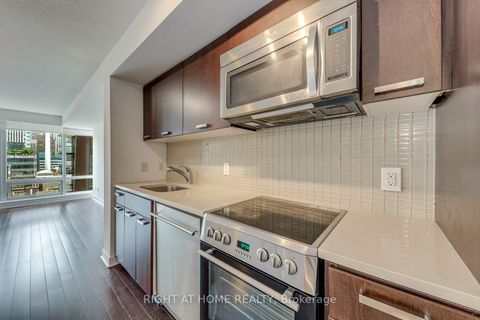 Photo 12 at 1306 - 295 Adelaide Street W, Waterfront Communities C1, Toronto