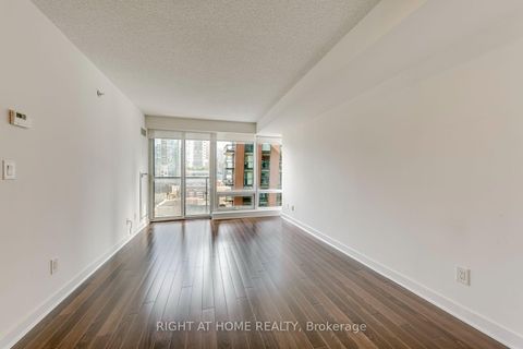 Photo 14 at 1306 - 295 Adelaide Street W, Waterfront Communities C1, Toronto
