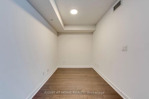 Photo 17 at 1306 - 295 Adelaide Street W, Waterfront Communities C1, Toronto