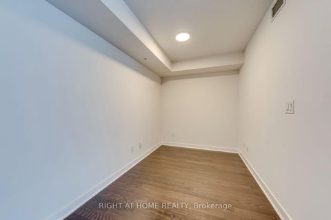Photo 18 at 1306 - 295 Adelaide Street W, Waterfront Communities C1, Toronto