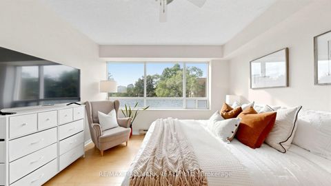 Photo 12 at 312 - 1818 Bayview Avenue, Mount Pleasant East, Toronto