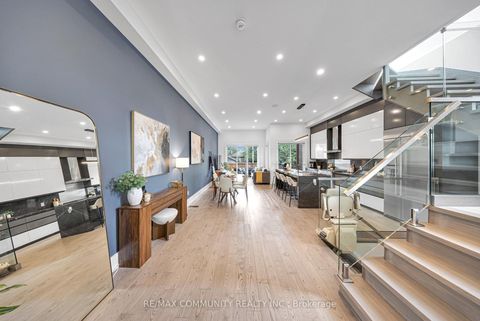 Photo 6 at 7 Derwyn Road, East York, Toronto