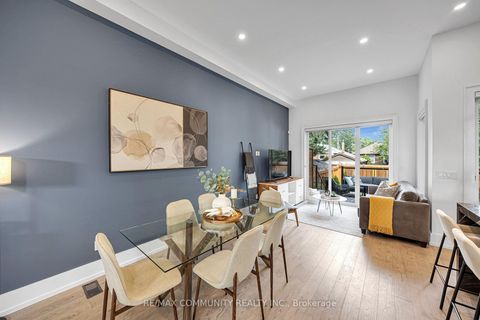 Photo 10 at 7 Derwyn Road, East York, Toronto
