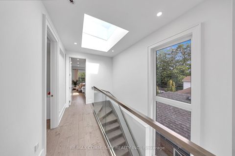 Photo 21 at 7 Derwyn Road, East York, Toronto