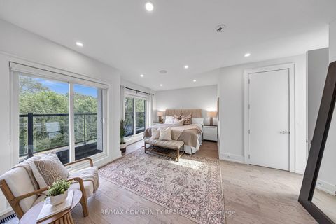 Photo 23 at 7 Derwyn Road, East York, Toronto