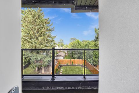 Photo 24 at 7 Derwyn Road, East York, Toronto