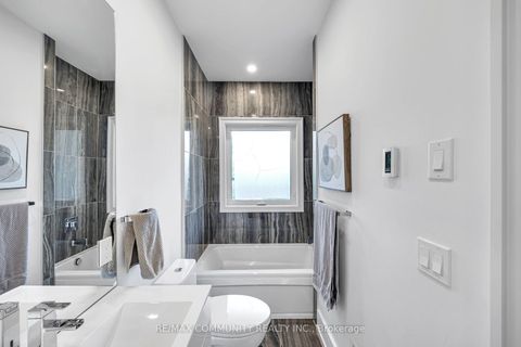 Photo 27 at 7 Derwyn Road, East York, Toronto