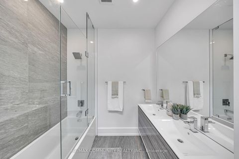 Photo 30 at 7 Derwyn Road, East York, Toronto
