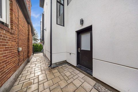 Photo 45 at 7 Derwyn Road, East York, Toronto