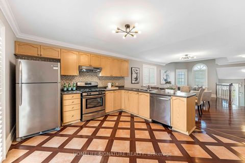 Photo 8 at 239 Country Lane, Painswick South, Barrie