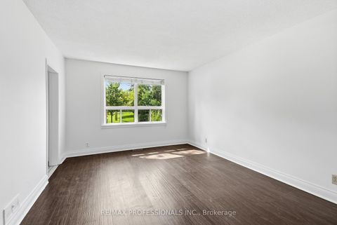 Photo 5 at 111 Wesley Street, Queensway, Toronto