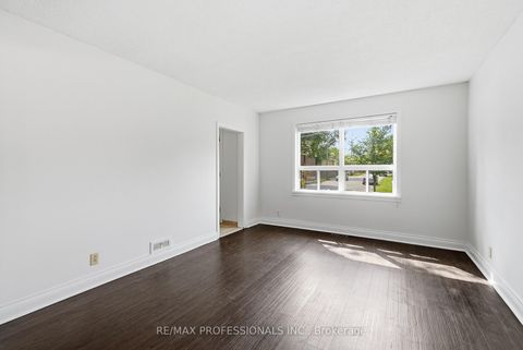 Photo 6 at 111 Wesley Street, Queensway, Toronto