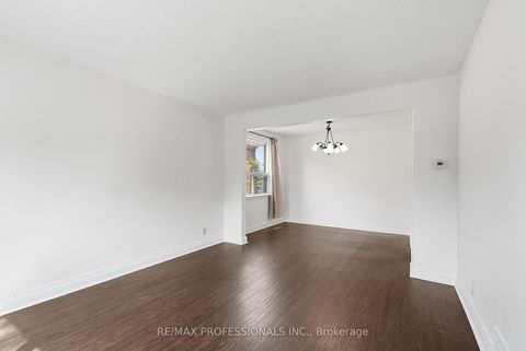 Photo 7 at 111 Wesley Street, Queensway, Toronto