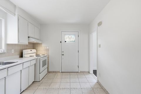 Photo 19 at 111 Wesley Street, Queensway, Toronto