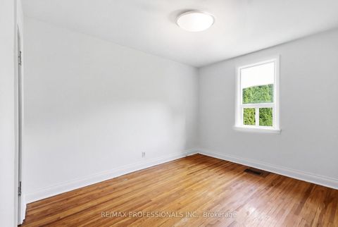 Photo 22 at 111 Wesley Street, Queensway, Toronto