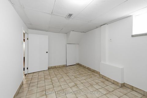 Photo 35 at 111 Wesley Street, Queensway, Toronto