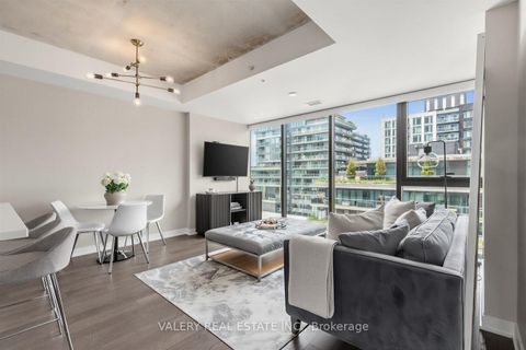 Photo 1 at 1022 - 629 King Street W, Waterfront Communities C1, Toronto