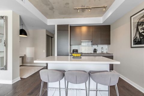 Photo 5 at 1022 - 629 King Street W, Waterfront Communities C1, Toronto
