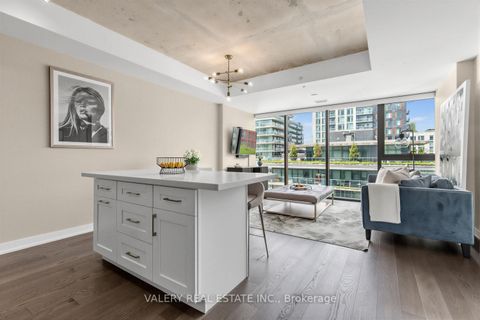 Photo 9 at 1022 - 629 King Street W, Waterfront Communities C1, Toronto