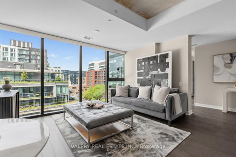 Photo 10 at 1022 - 629 King Street W, Waterfront Communities C1, Toronto