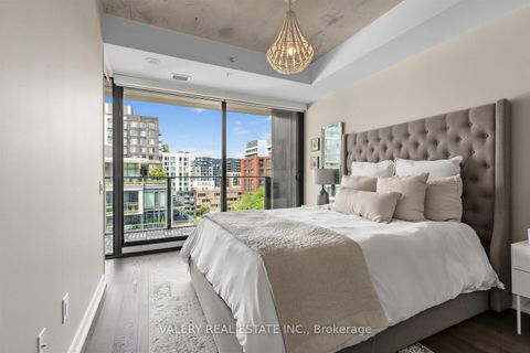Photo 12 at 1022 - 629 King Street W, Waterfront Communities C1, Toronto