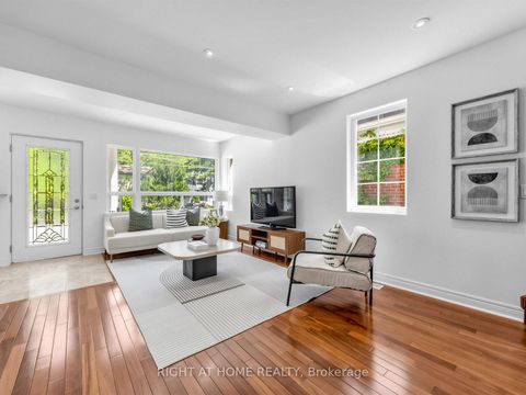 Photo 2 at 20 Kildonan Drive, Cliffside, Toronto