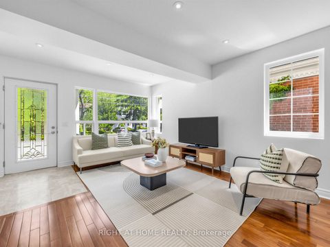 Photo 5 at 20 Kildonan Drive, Cliffside, Toronto