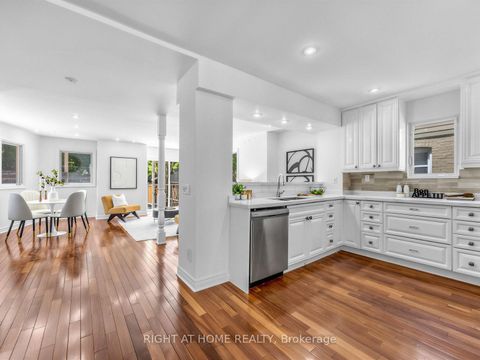 Photo 7 at 20 Kildonan Drive, Cliffside, Toronto