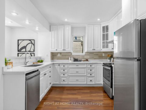 Photo 8 at 20 Kildonan Drive, Cliffside, Toronto