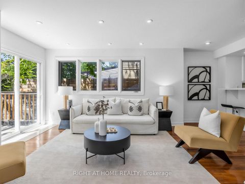 Photo 12 at 20 Kildonan Drive, Cliffside, Toronto