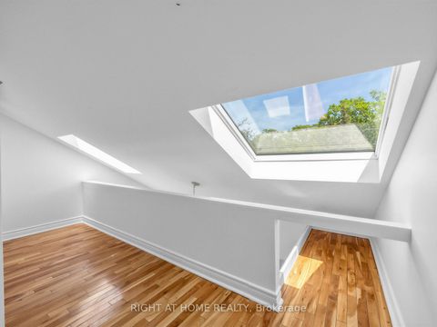 Photo 30 at 20 Kildonan Drive, Cliffside, Toronto