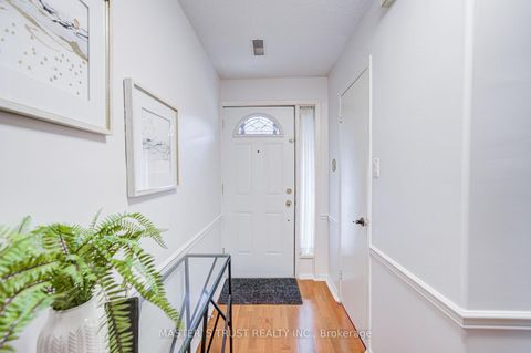 Photo 3 at 35 Bards Walkway, Pleasant View, Toronto