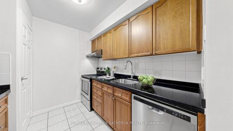 Photo 16 at 67 Rock Fernway, Don Valley Village, Toronto