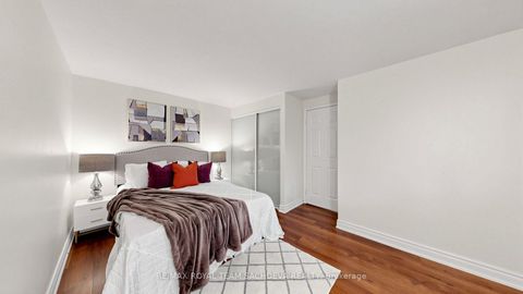 Photo 25 at 67 Rock Fernway, Don Valley Village, Toronto